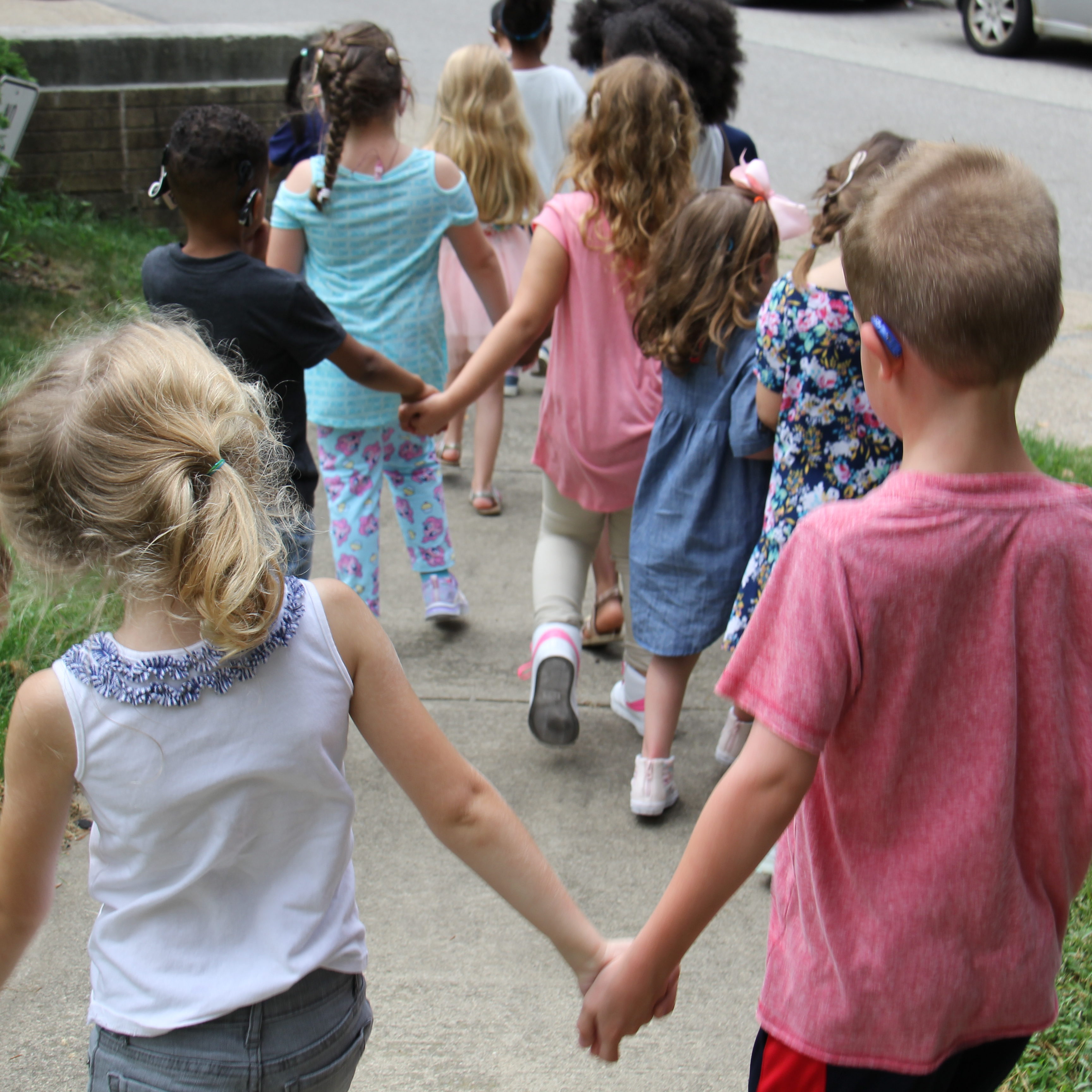 holding-hands